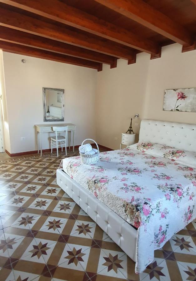 Palazzo Novecento Otel Ugento Dış mekan fotoğraf