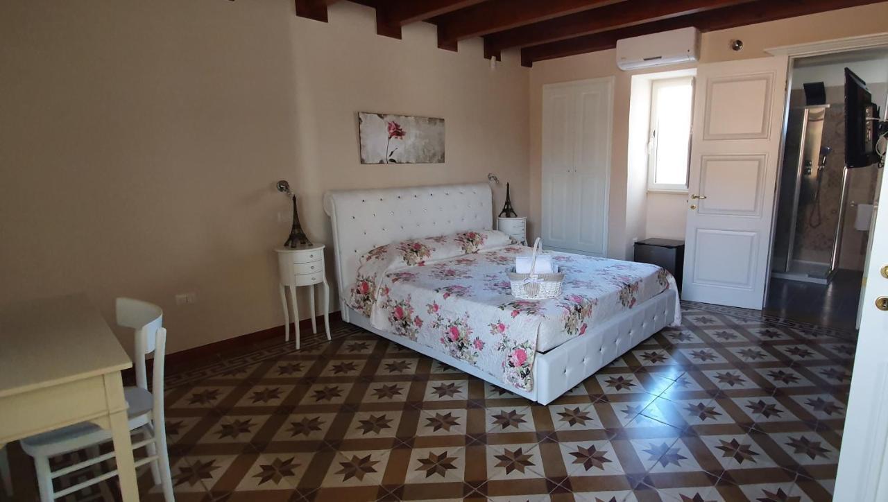 Palazzo Novecento Otel Ugento Dış mekan fotoğraf